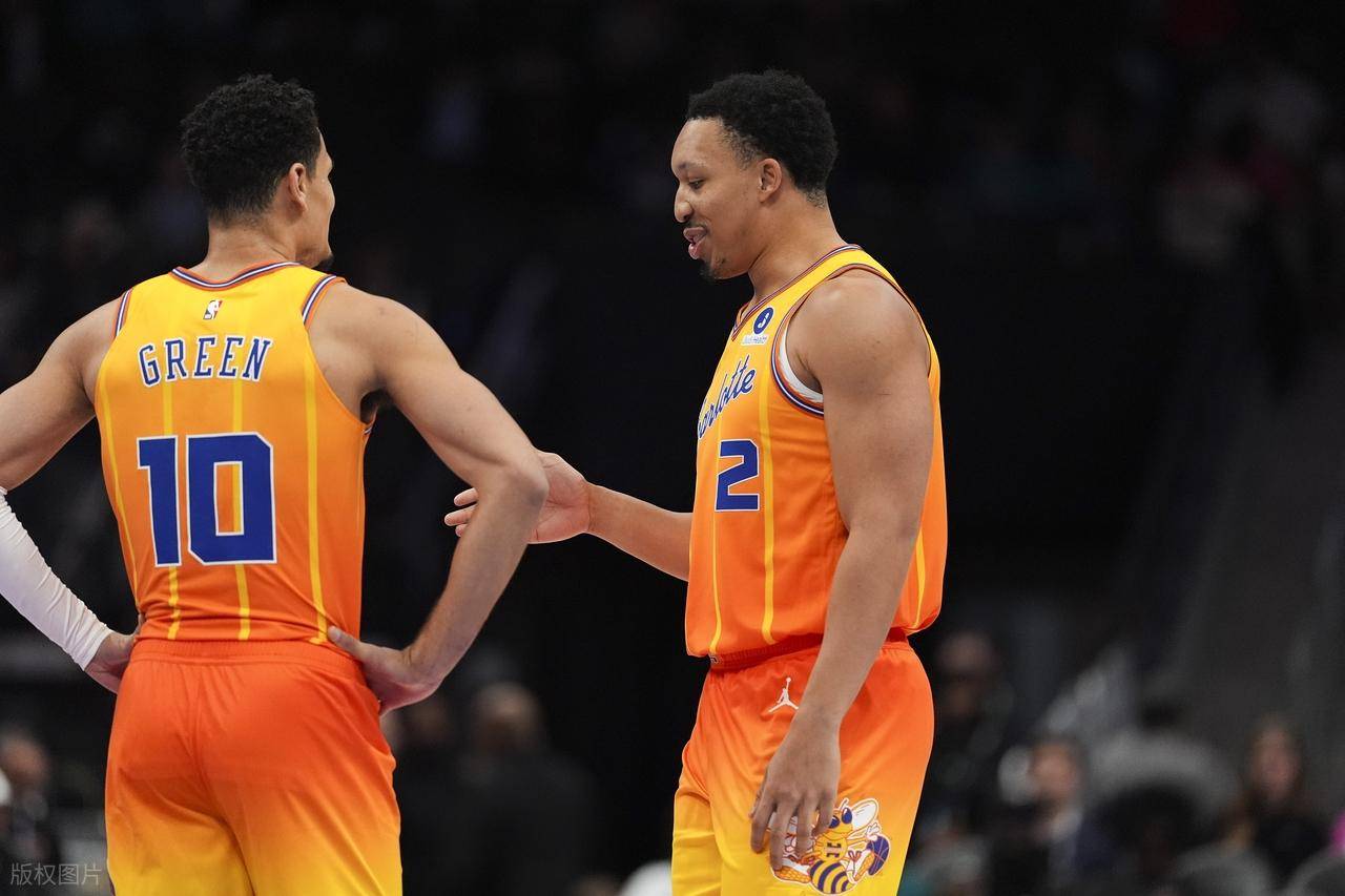 重磅！夏洛特黄蜂赛前复出首秀里程碑夜华盛顿奇才伤情更新，国际米兰外线爆发备战中超的简单介绍